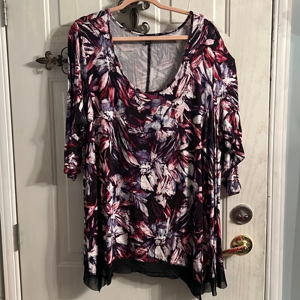 Cupio woman 3x multi colored top